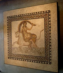 Mozaïek van de roof van Io door Zeus als stier